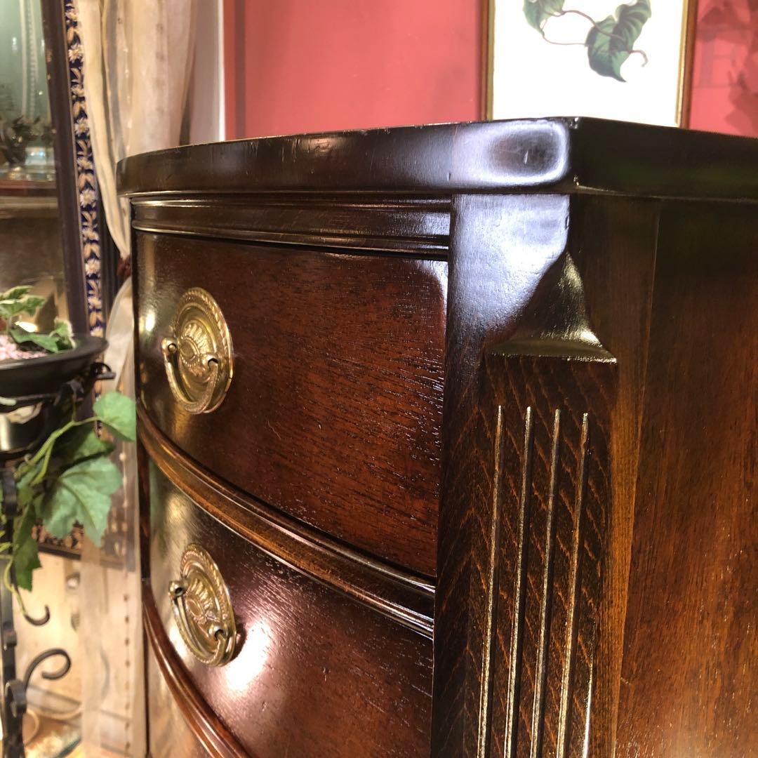 ヴィンテージ US アンティーク　３段　コンパクト　アクセント　キャビネット