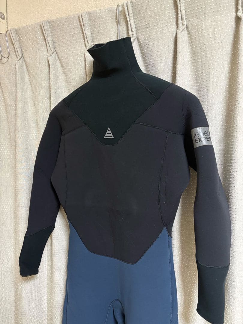 FEVR(フィーバー)3mmセミドライ メンズ XL相当(オーダー品)