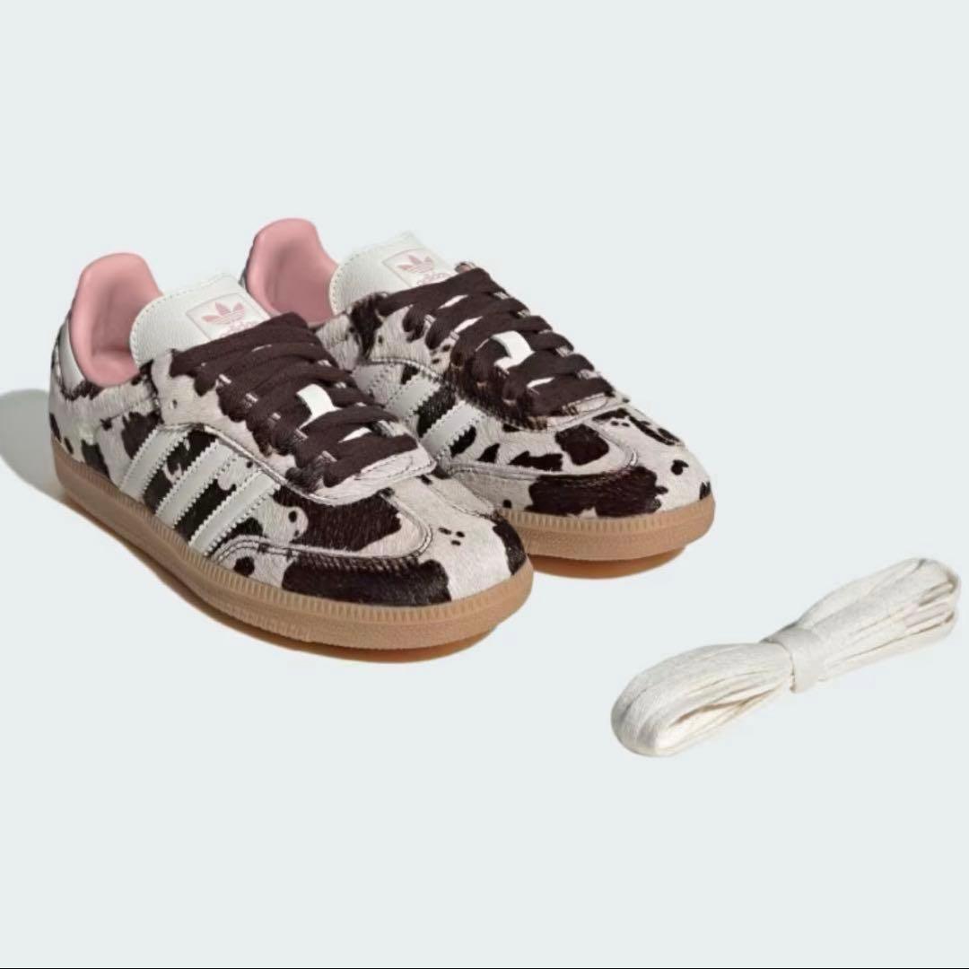 adidas Samba OG 牛柄 スニーカー