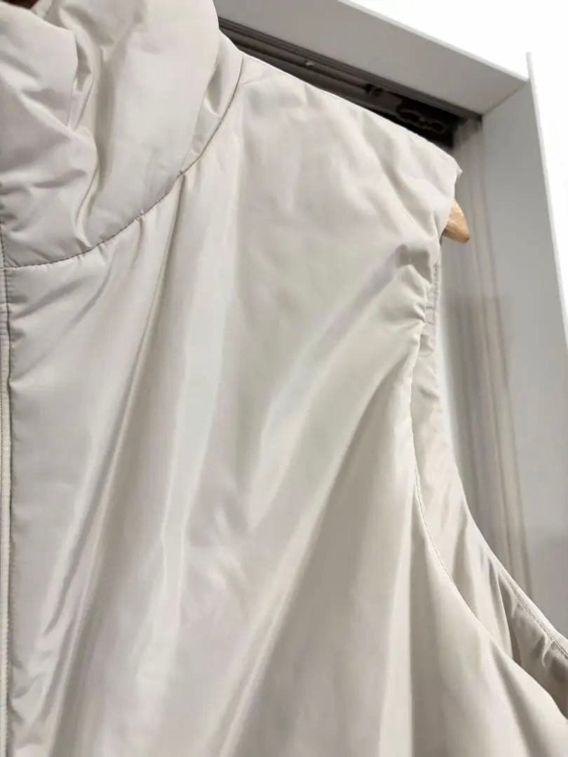 美品✨23区 ダウンベスト　ホワイト　38 中綿 パティング ベスト　洗える