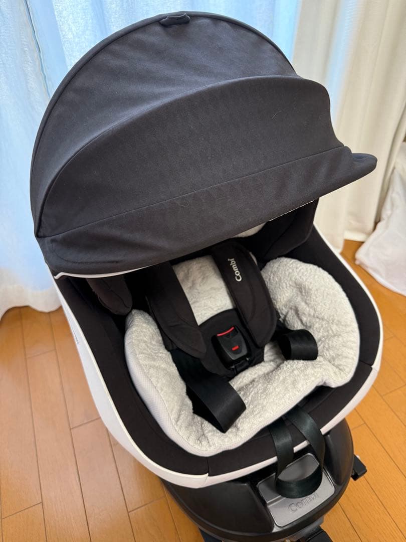 Combi クルムーブスマートisofix エッグショック