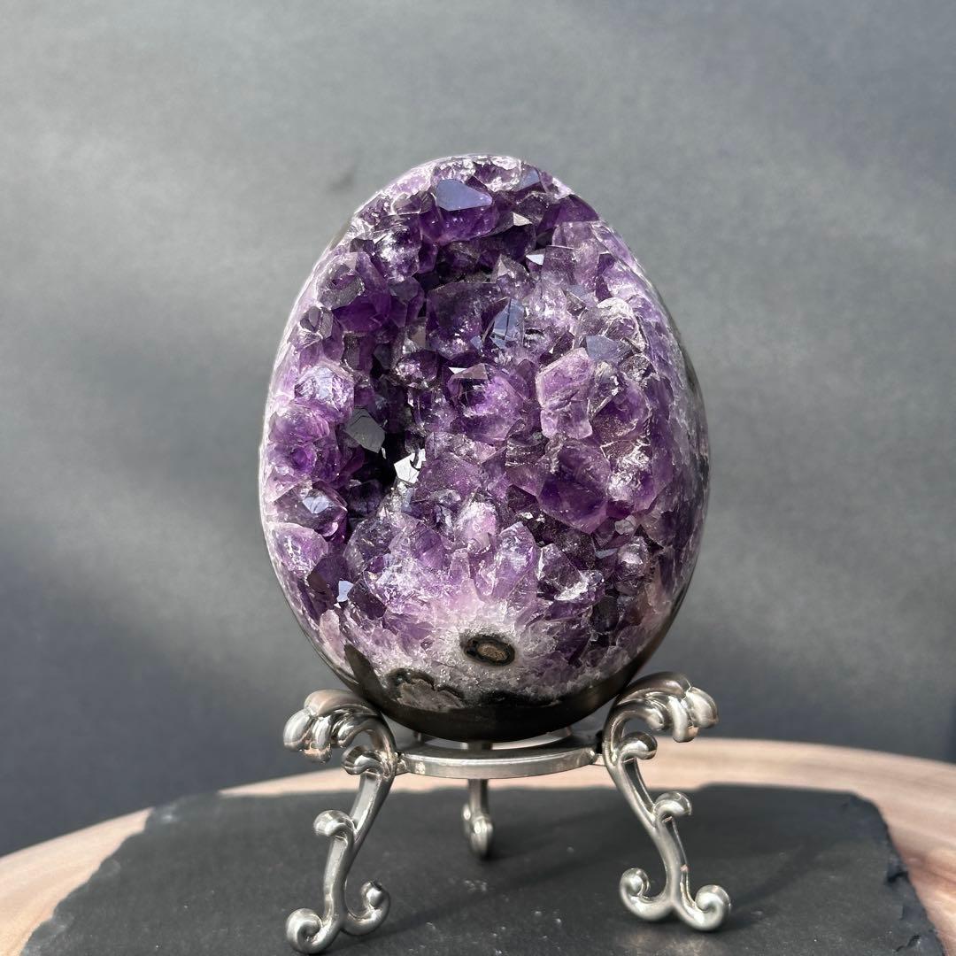ウルグアイ産❣️天然石 アメジストの龍卵　置物G.100