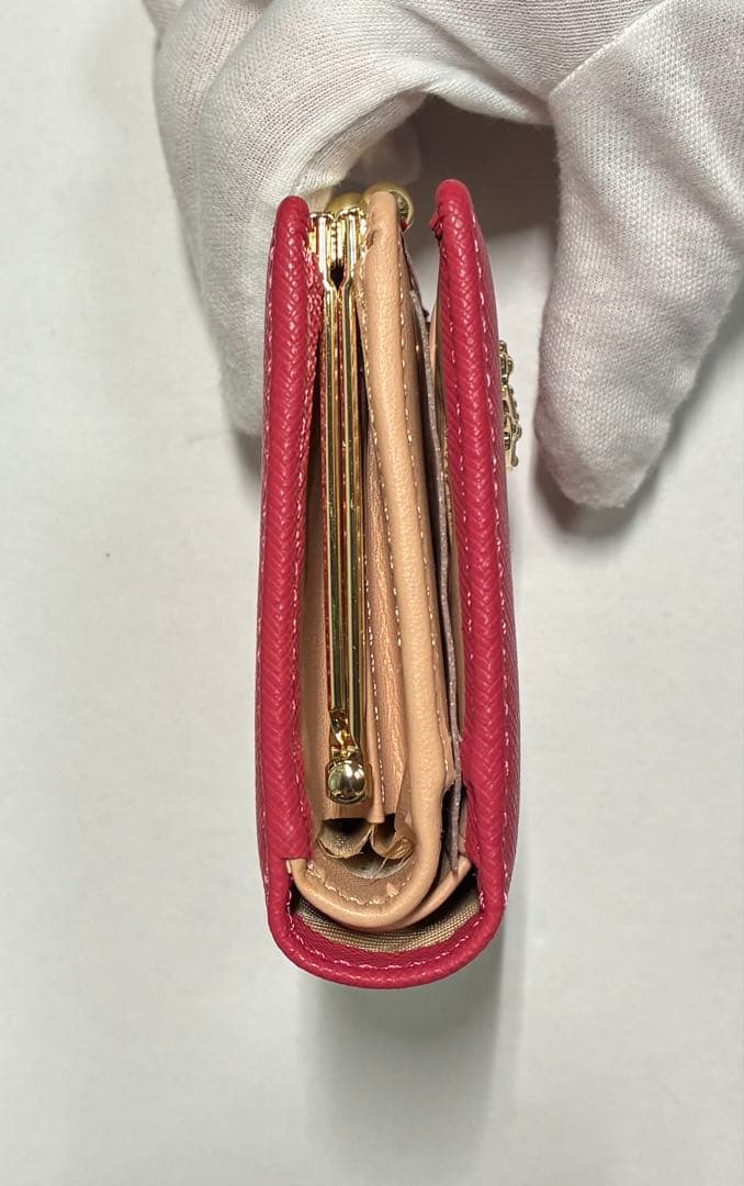 オシャレ【新品】　Vivienne Westwood　二つ折り財布 ピンク