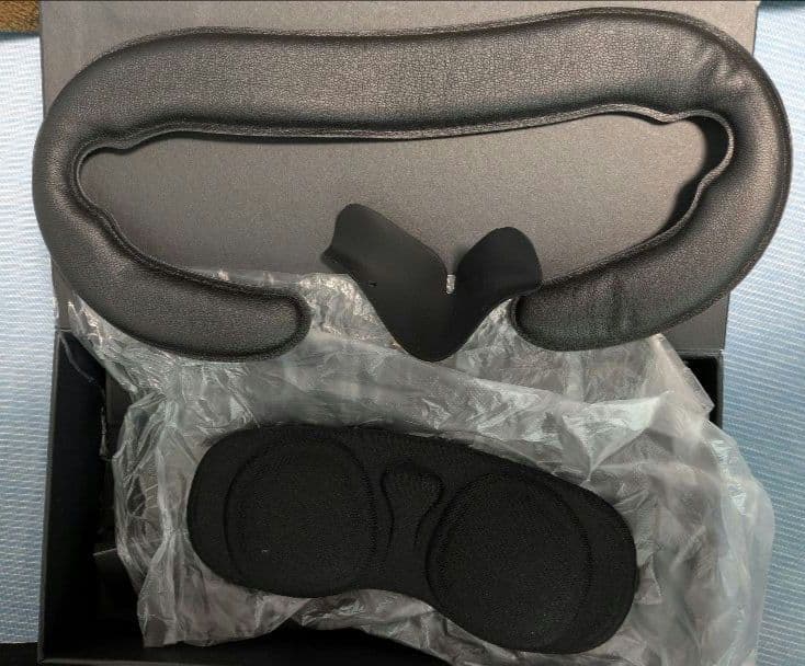  Quest VRヘッドセットとコントローラーセット