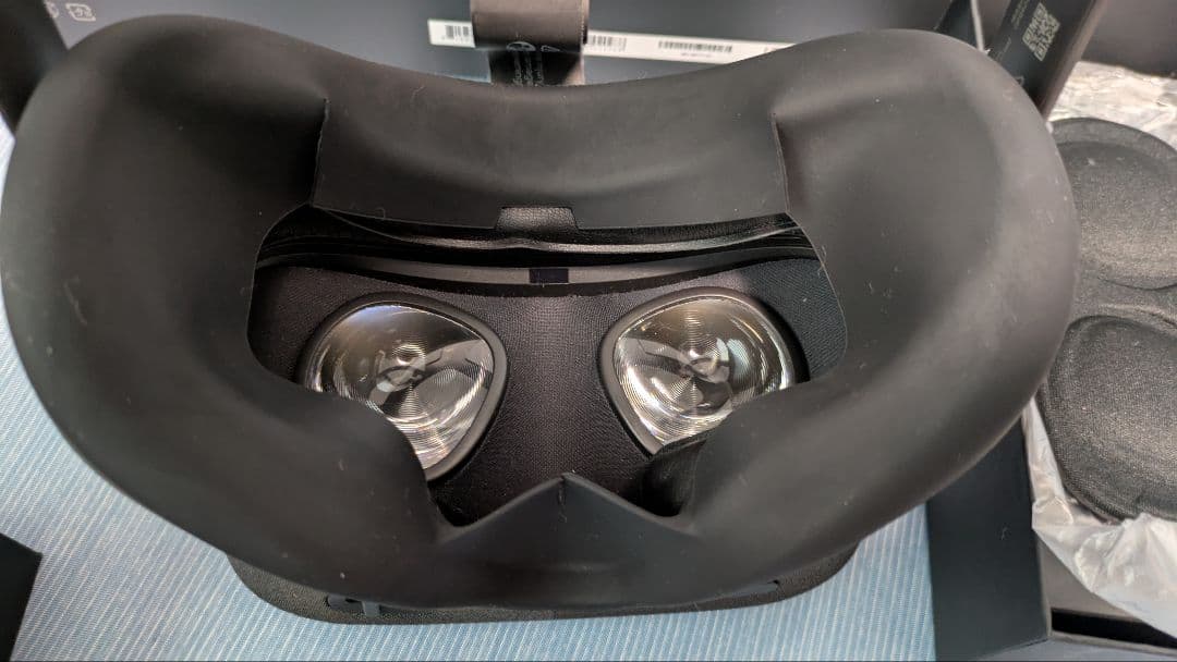  Quest VRヘッドセットとコントローラーセット