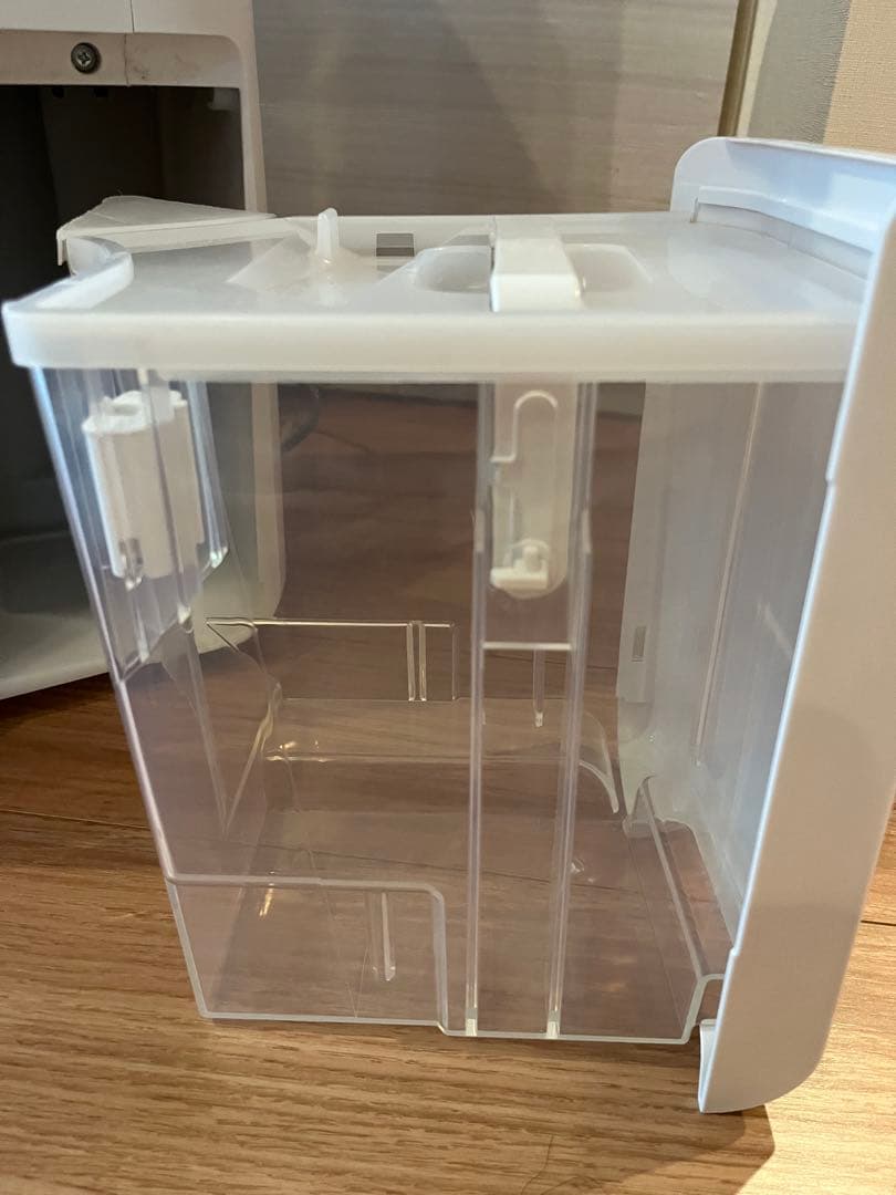 SHARP 除湿機 ホワイト