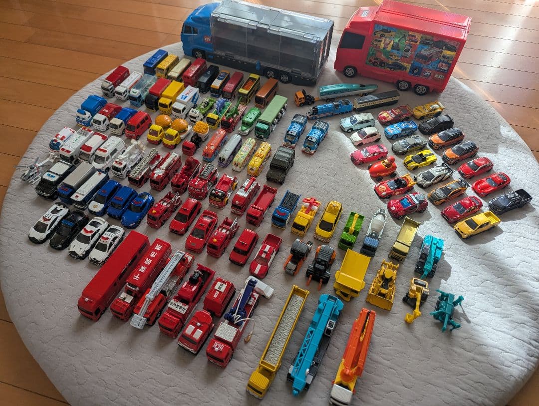 トミカ【108台】まとめ売り ポリスキャリアカーセット つみおろし工事現場 他