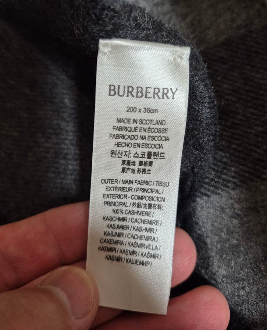 バーバリー 大判マフラー カシミヤ100% スコットランド製 未使用品