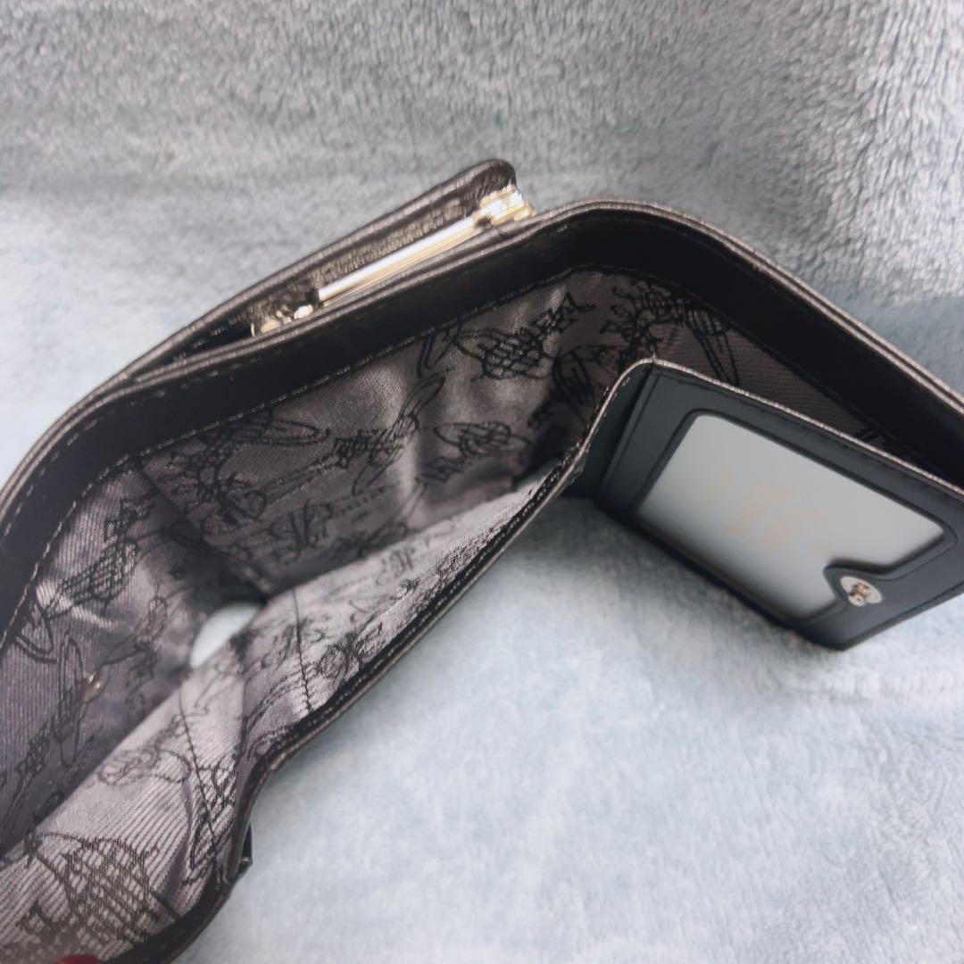 Vivienne Westwoodブラック三つ折り財布