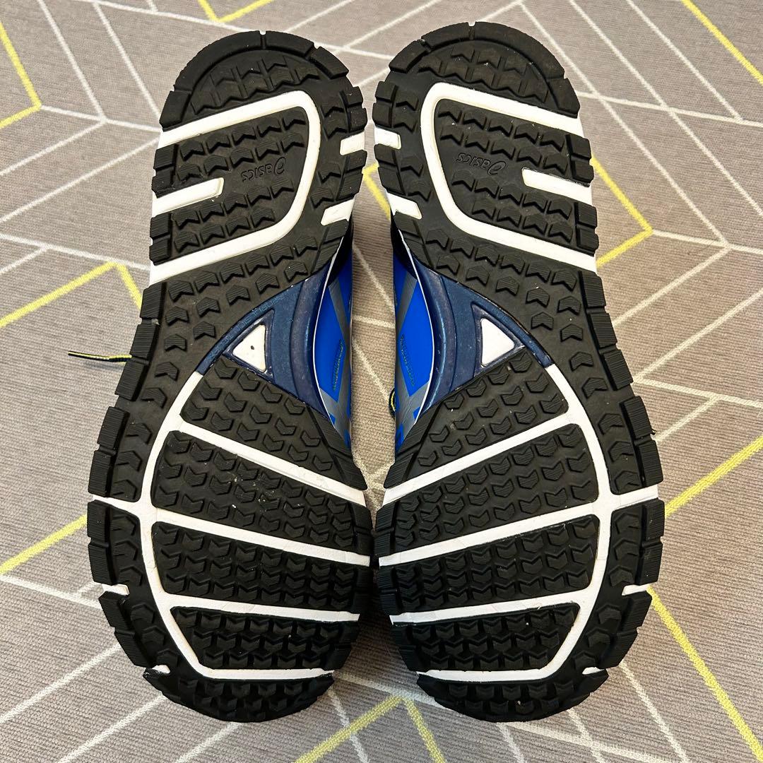 asics スノーターサー 雪道用 ランニングシューズ ブルー　27.5