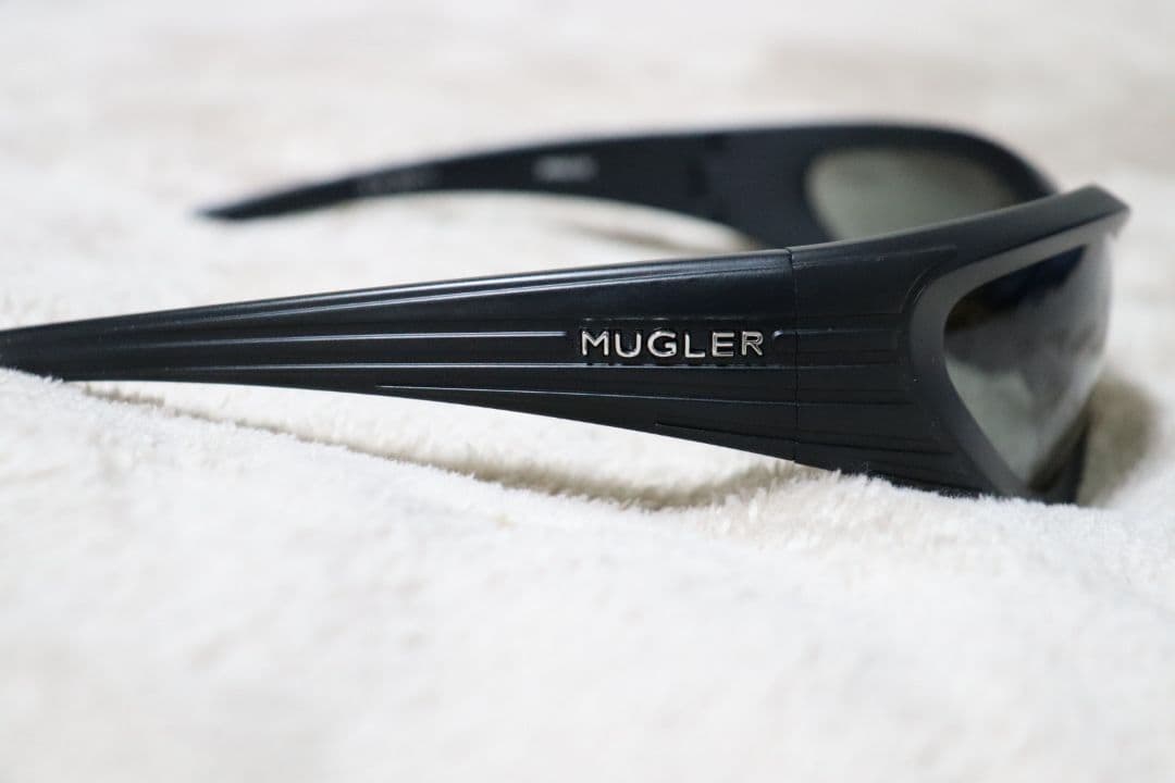 ​【極美品】GENTLE MONSTER × MUGLER SPIRAL 02