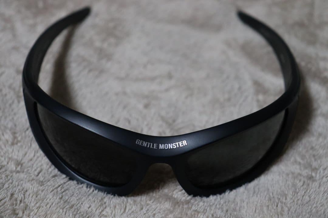 ​【極美品】GENTLE MONSTER × MUGLER SPIRAL 02