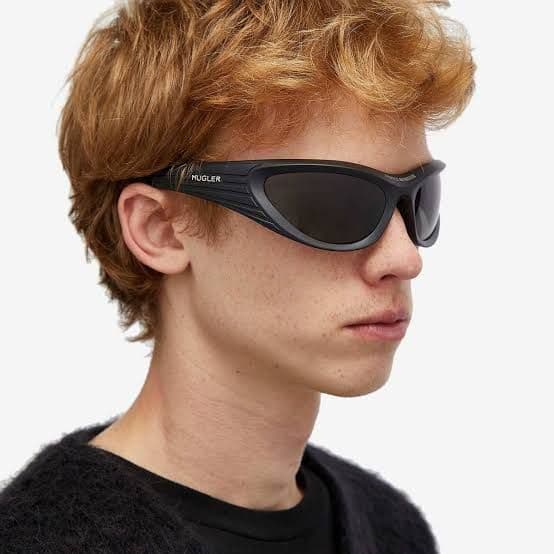 ​【極美品】GENTLE MONSTER × MUGLER SPIRAL 02