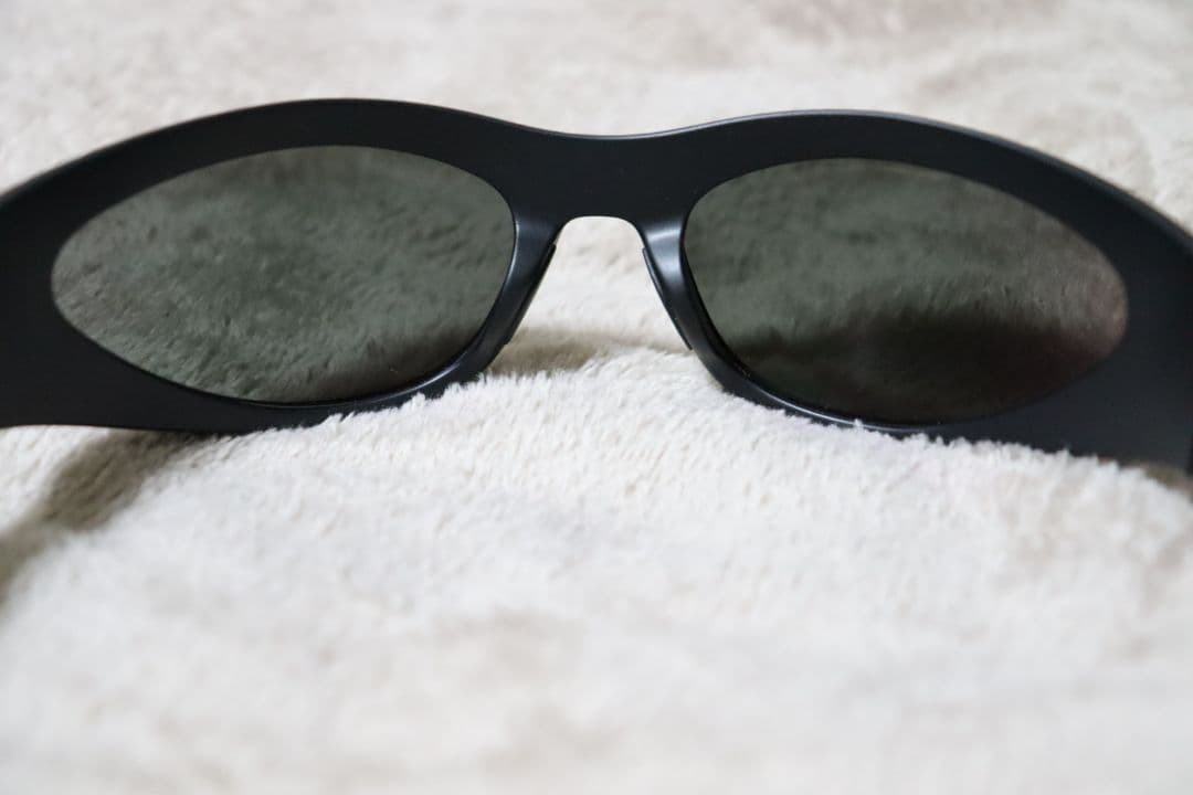 ​【極美品】GENTLE MONSTER × MUGLER SPIRAL 02