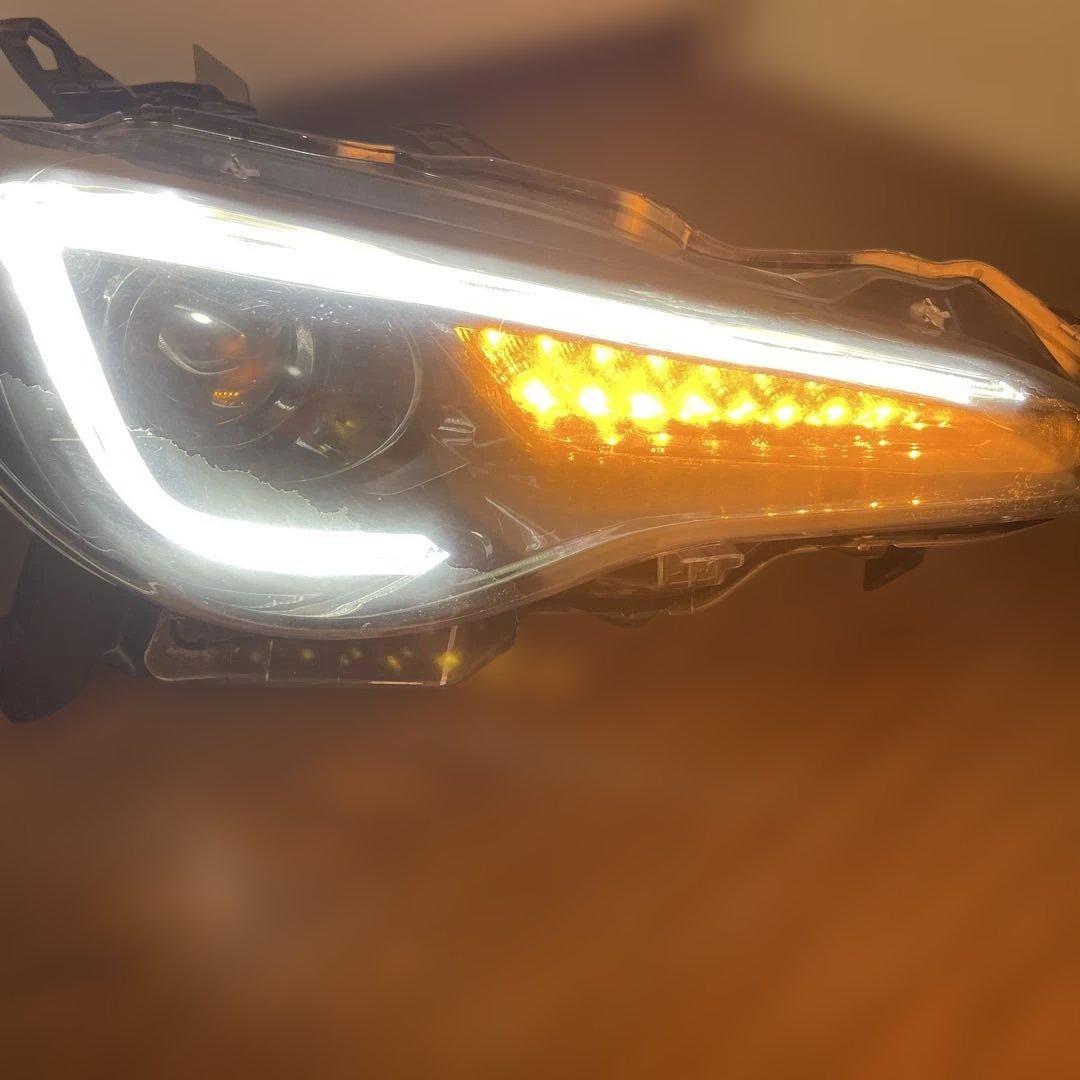 送料無料　オマケ付　VLAND 86 BRZ ヘッドライト ZN6 ZC6