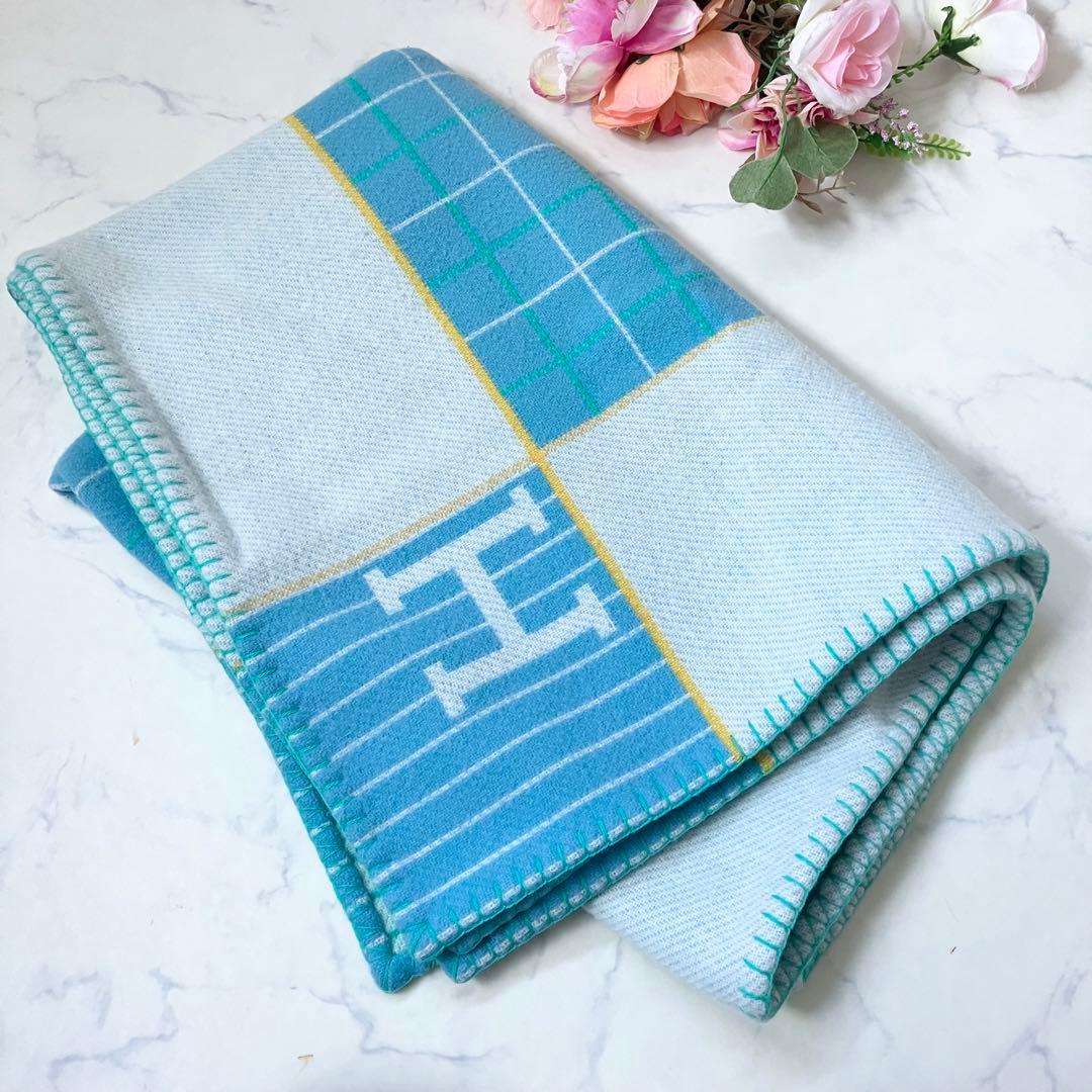 Hermes エルメス✨アヴァロン ブランケット　シルク混　ロゴ　ブルー