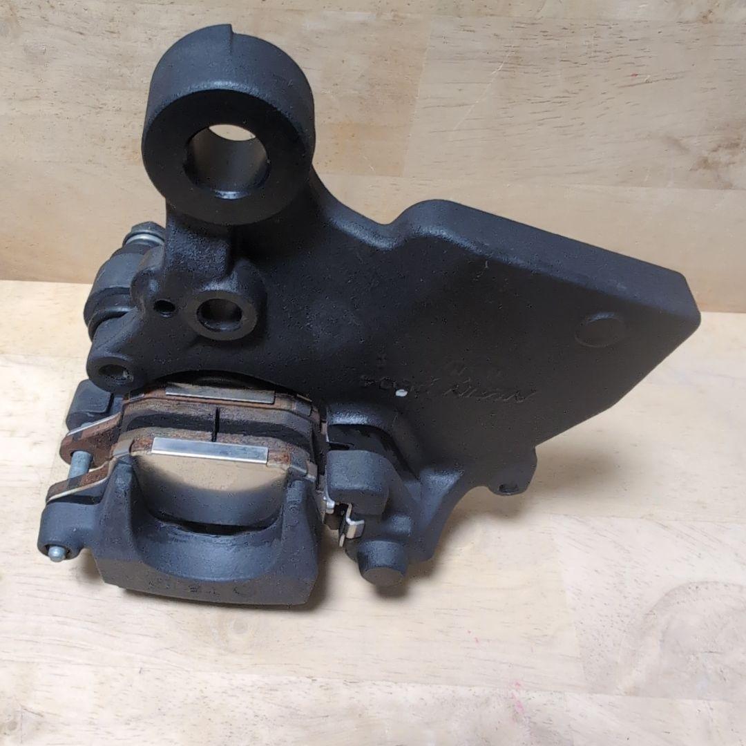 ZX25R ブレーキキャリパー