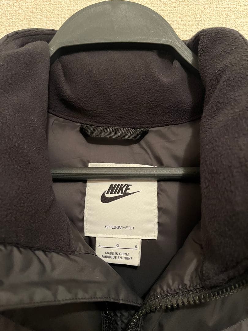 ナイキ ダウンベスト NIKE SF Windrunner Vest Black