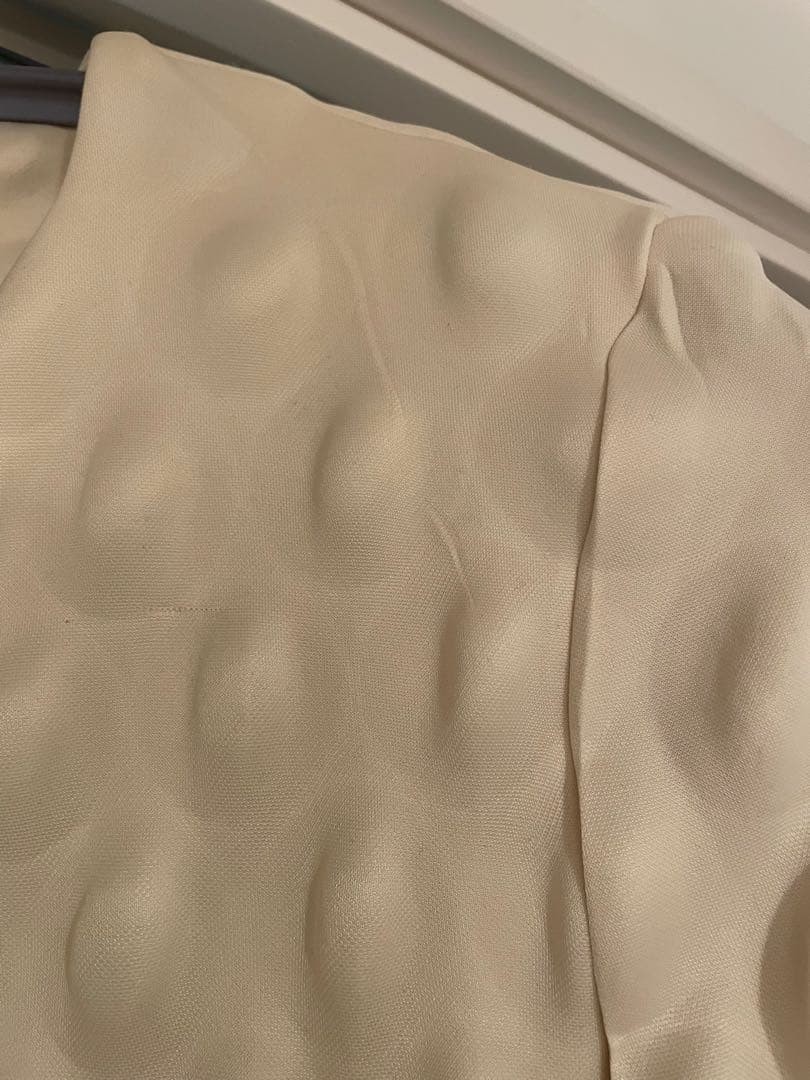 ISSEY MIYAKE ノーカラージャケット アイボリー エンボス加工