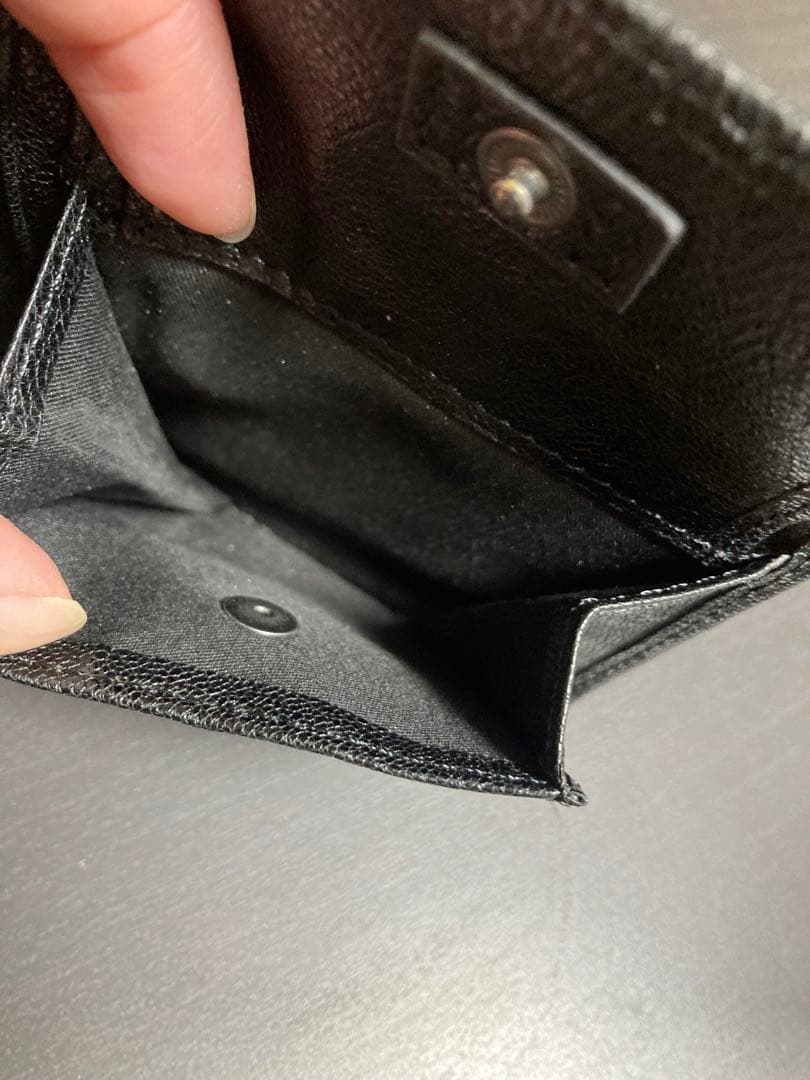 美品　DIESEL ブラックレザー二つ折り財布