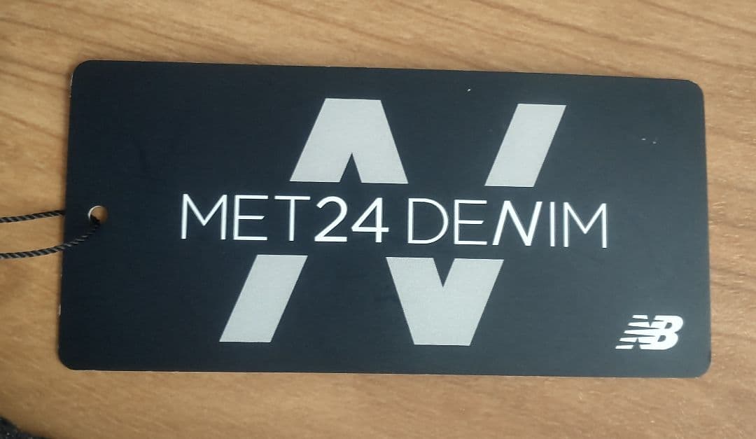 ニューバランス MET24 DENIM SLIM TAPERED FIT 新品