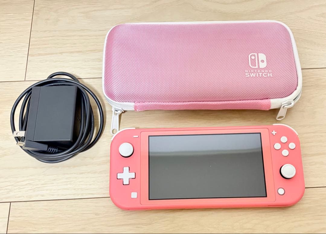 Nintendo Switch Lite コーラル 本体 充電器・ケース付き