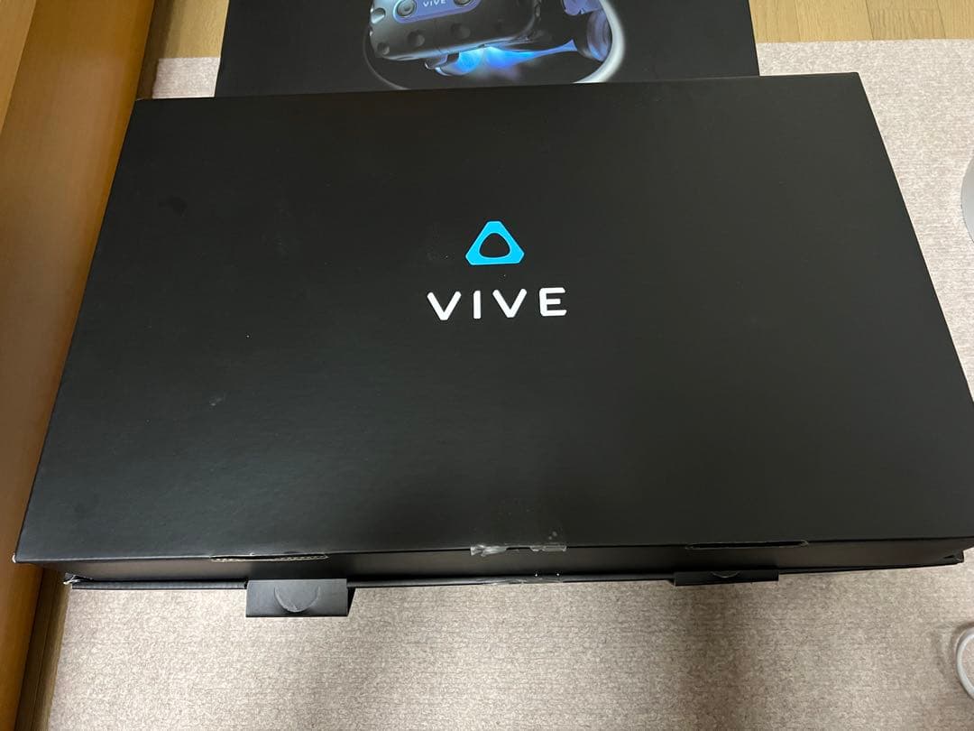 HTC VIVE Pro 2 パッケージ
