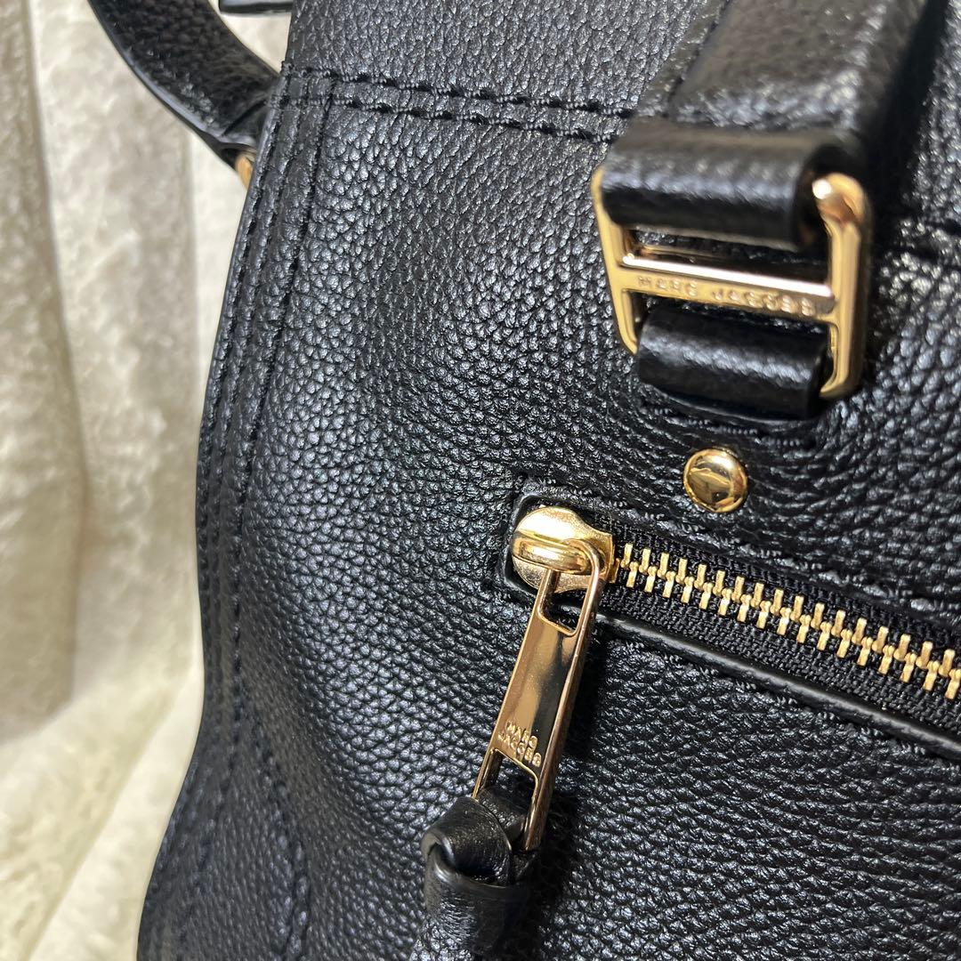 デ*ス様 黒いレザーショルダーバッグ