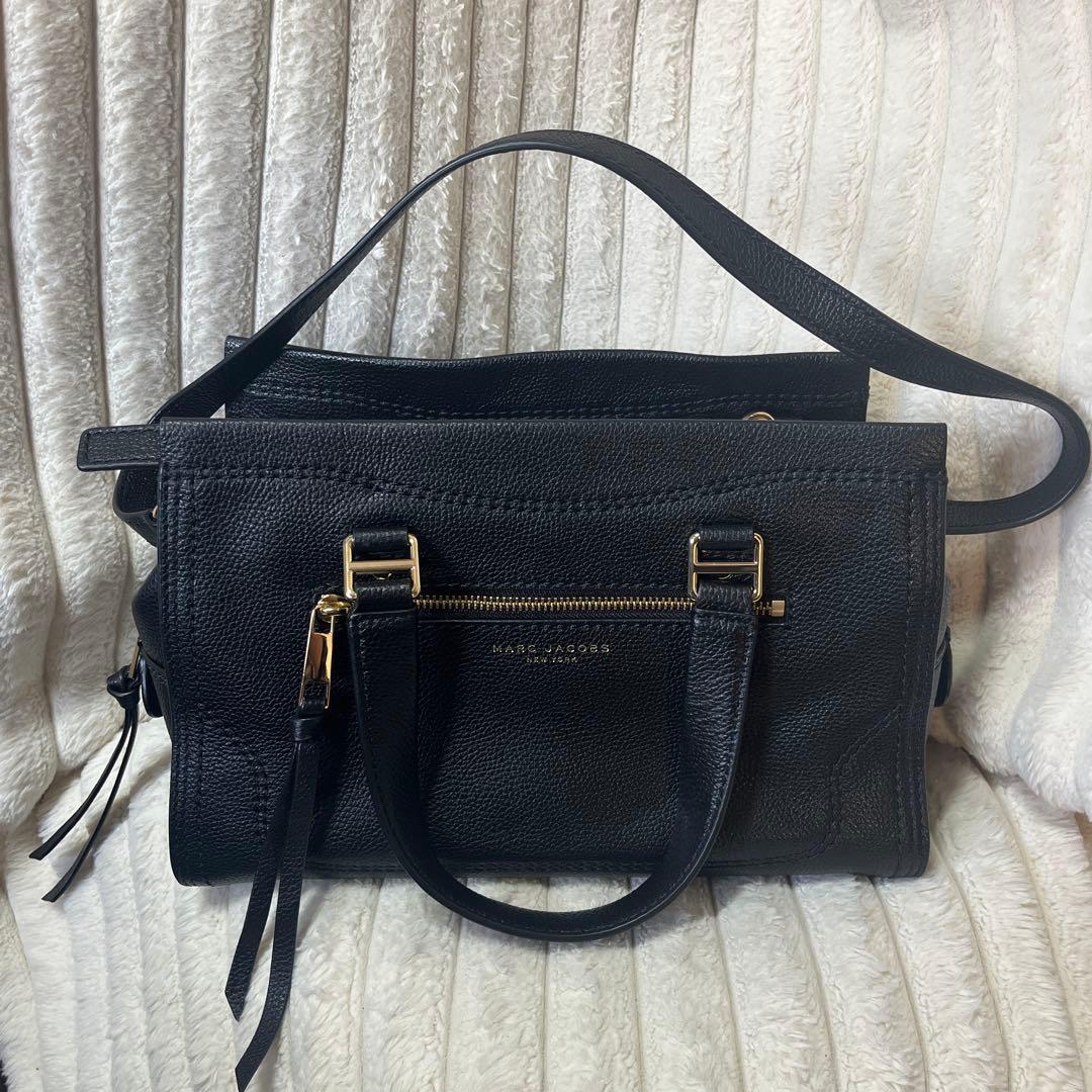 デ*ス様 黒いレザーショルダーバッグ