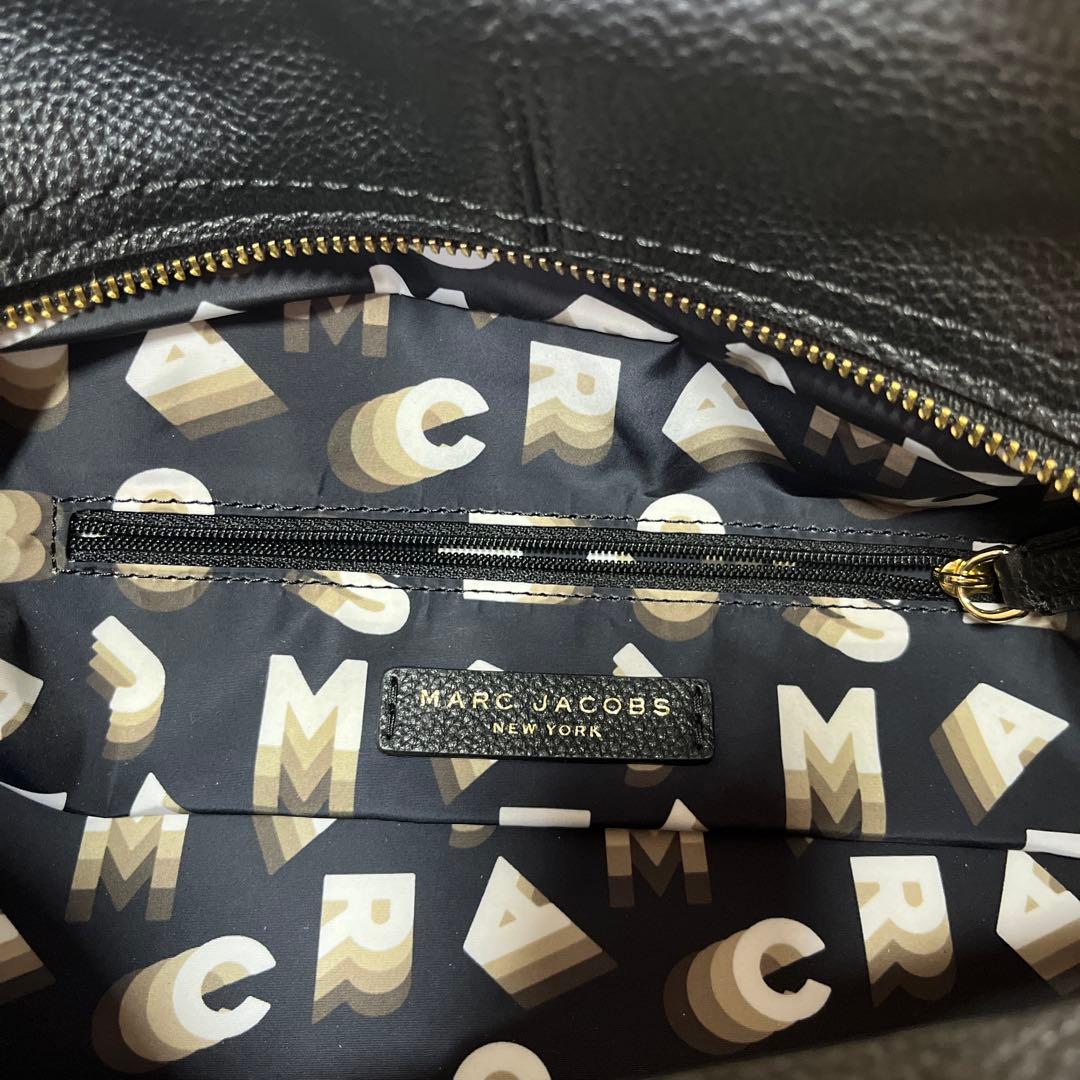 デ*ス様 黒いレザーショルダーバッグ