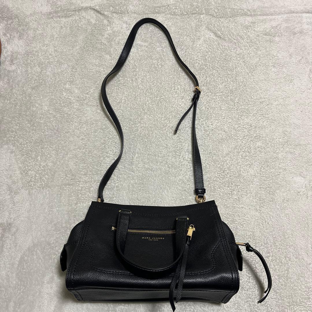 デ*ス様 黒いレザーショルダーバッグ