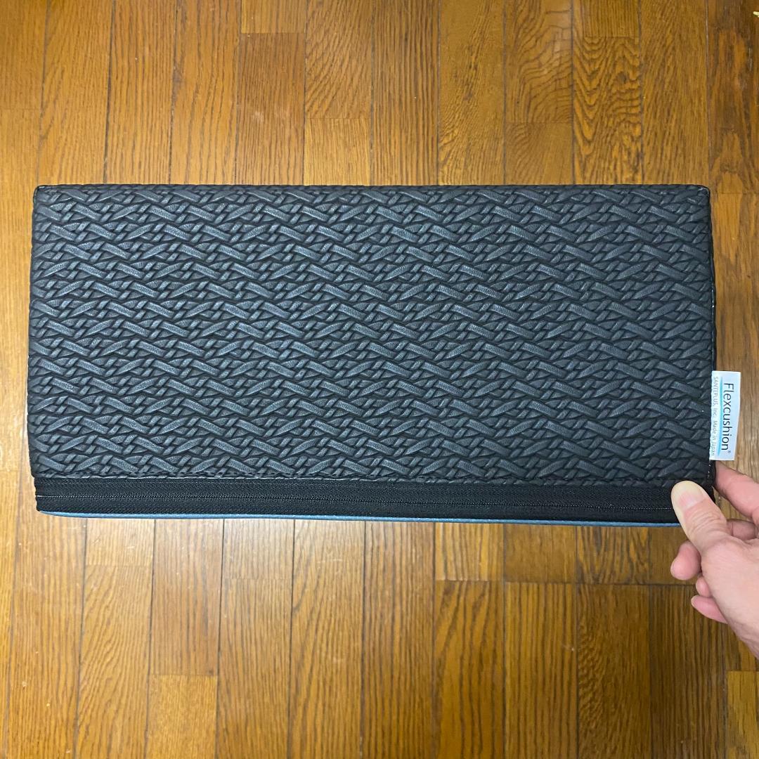 フレックスクッション 2色セット (ブラック & パールホワイト)