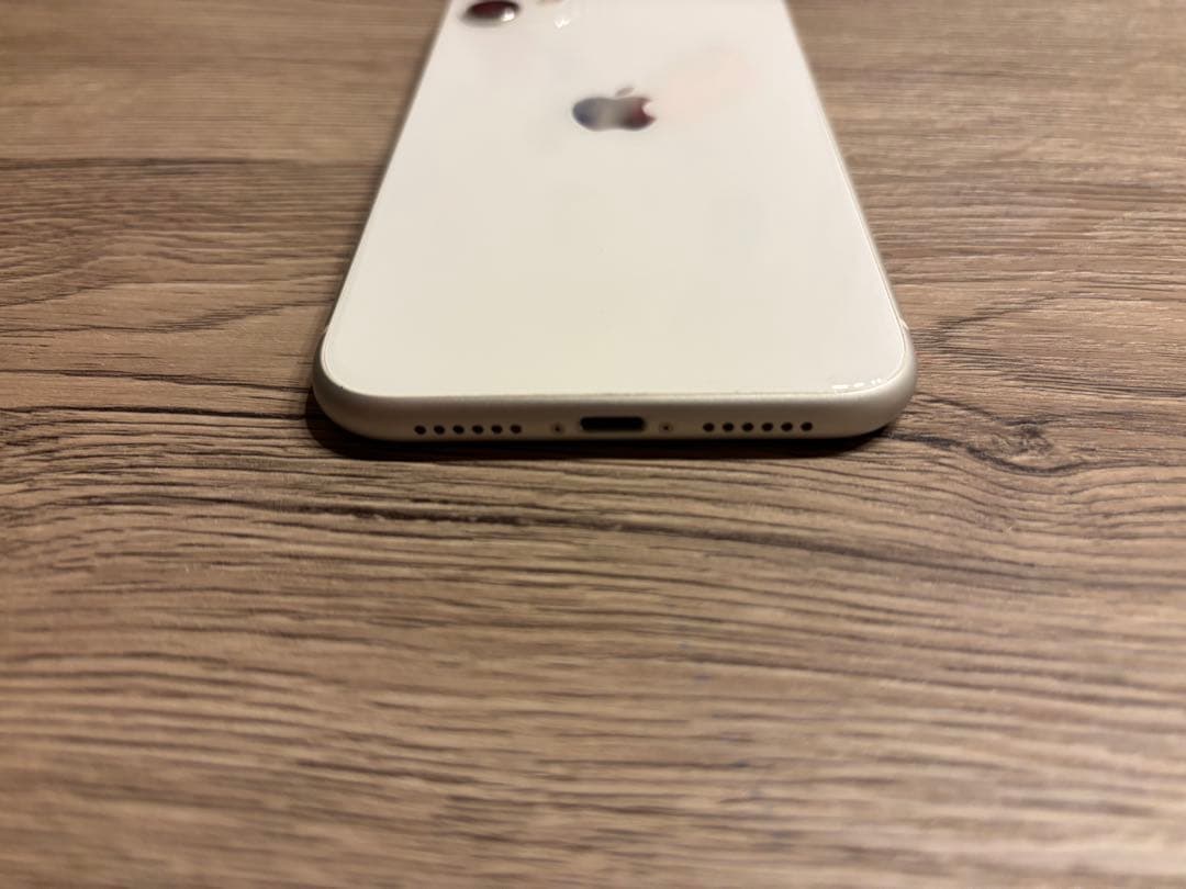 iPhone 11 128GB SIMフリー ホワイト　本体　美品