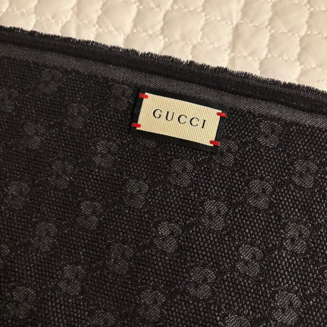 【春にも使える】GUCCIマフラー✨グッチ　マフラー　シェリーライン　黒