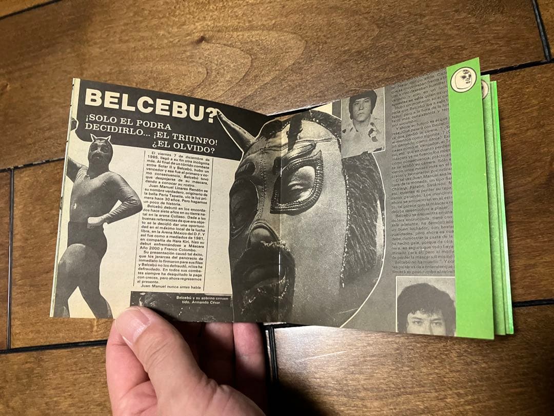 Mi Caballito Chulo.Como Lo Quie Ro覆面レスラー