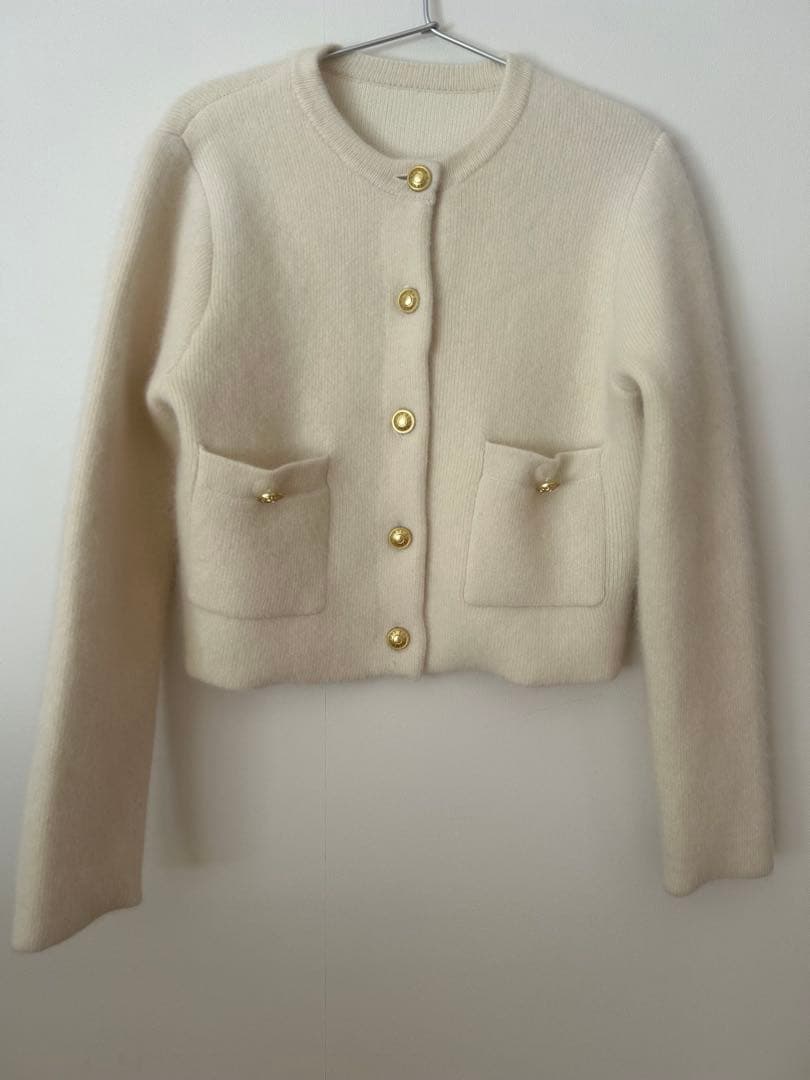 【アニュアンス】アイボリー ノーカラージャケット ゴールドボタン