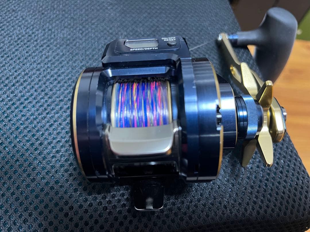 ダイワ 21 ソルティガIC 300H-SJ(右ハンドル)