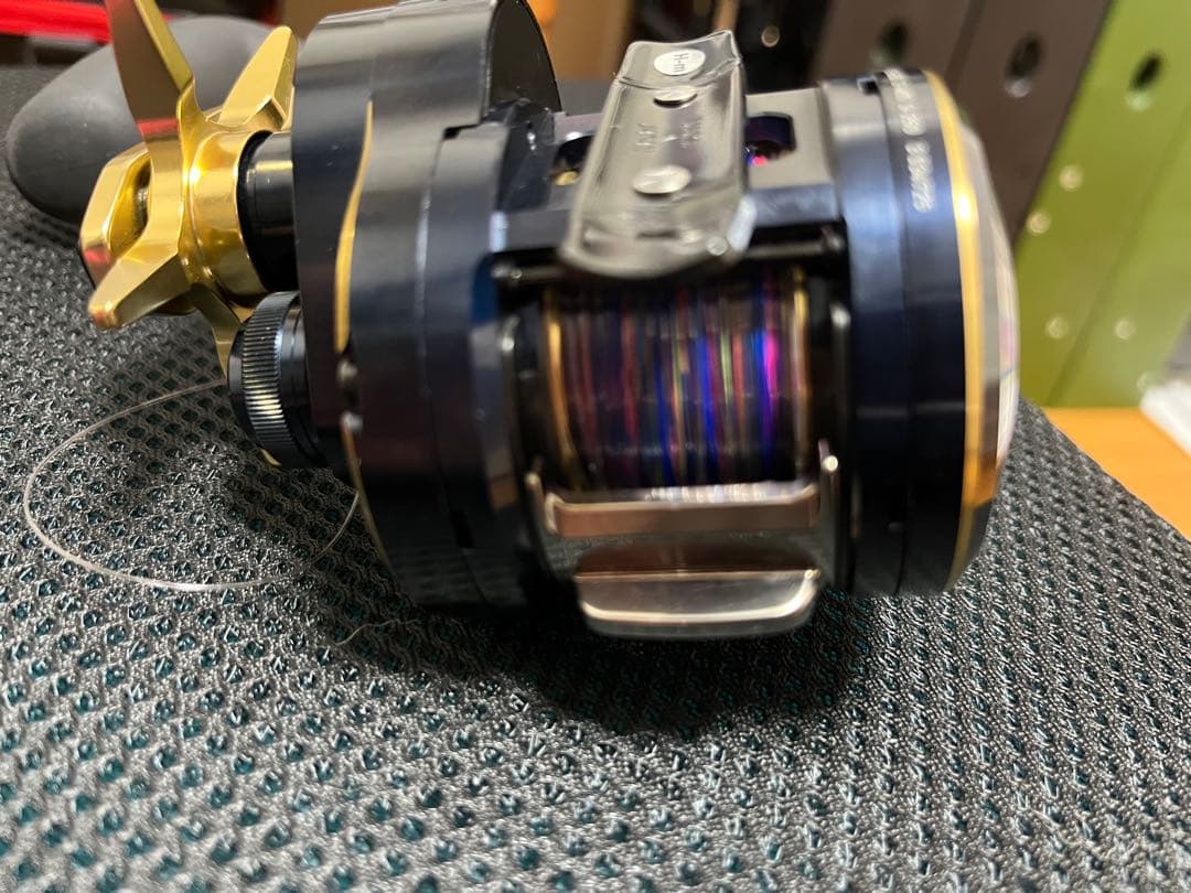 ダイワ 21 ソルティガIC 300H-SJ(右ハンドル)