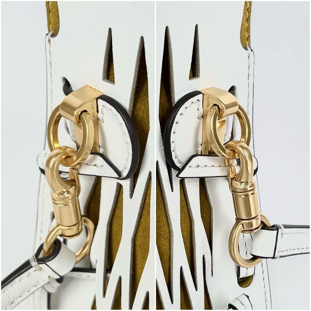 トリーバーチ Leeラジウィル 2way カットワーク ショルダーバッグ