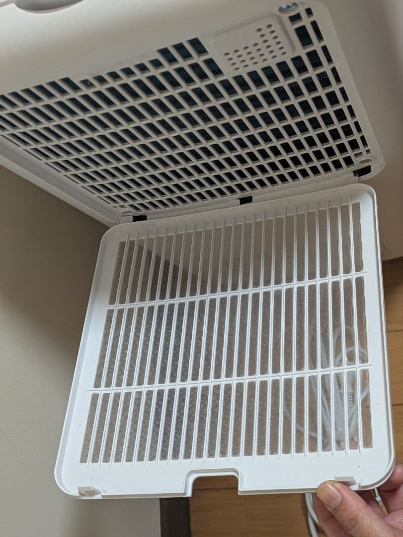 2025年製　SHARP　衣類乾燥除湿機 CV−S71−W　コンプレッサー式