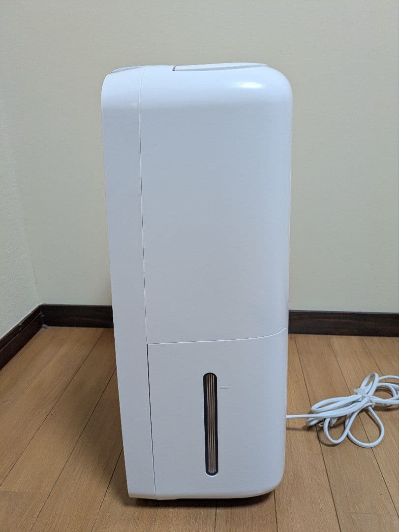 2025年製　SHARP　衣類乾燥除湿機 CV−S71−W　コンプレッサー式