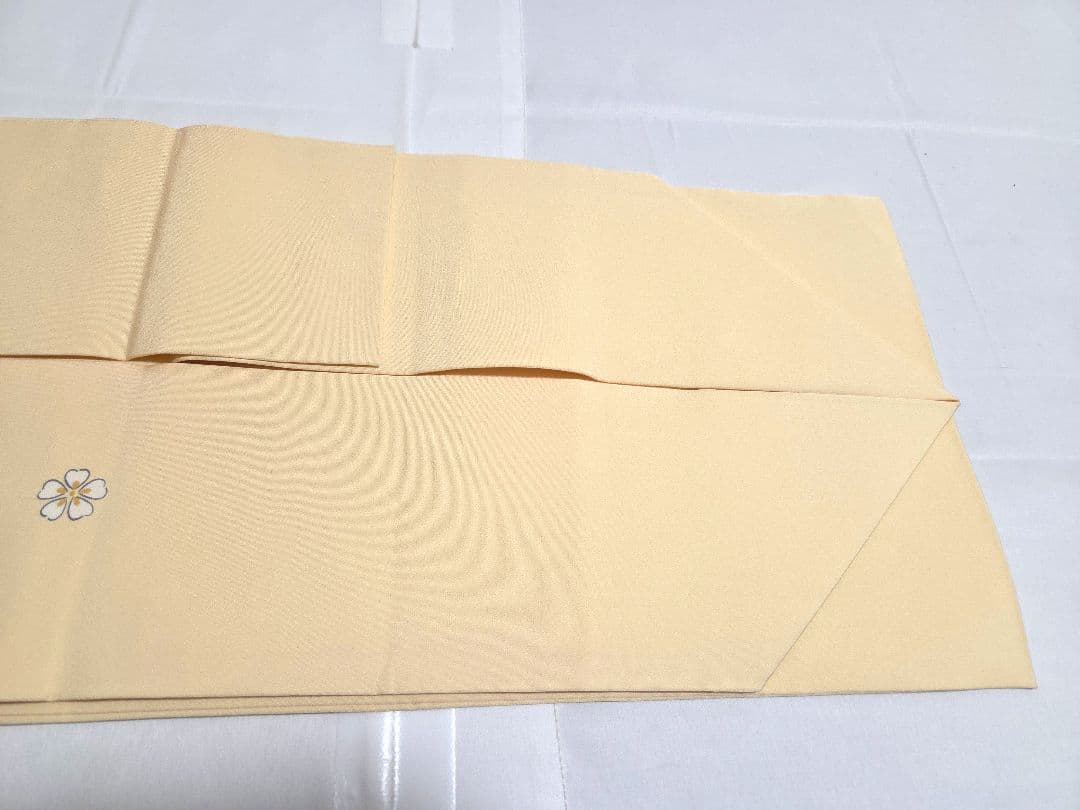 C5◆着物くつろぎ 美品 雪輪に桜 クリーム色 太鼓 正絹 カジュアルな名古屋帯