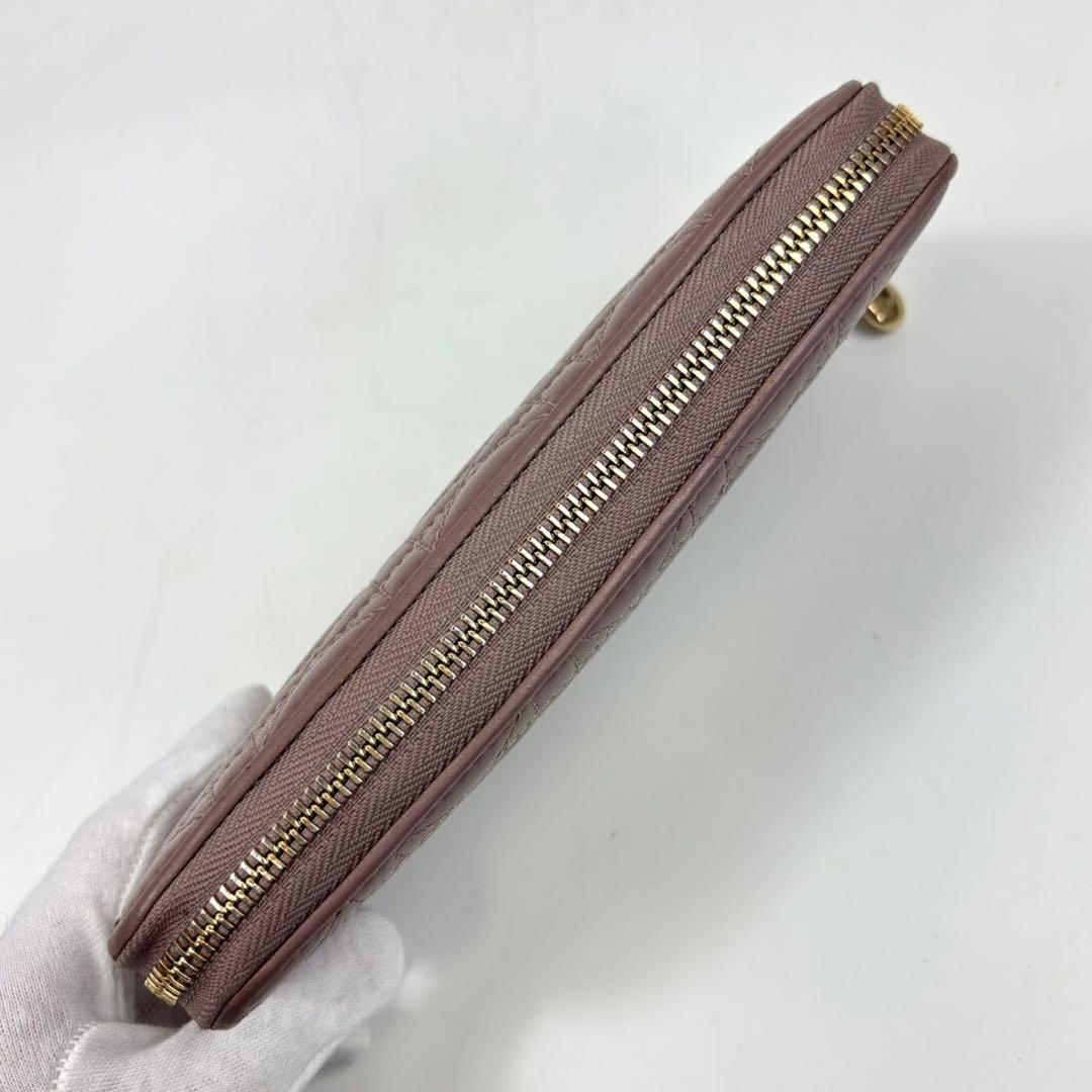 クリスチャンディオール　長財布　レディディオール　カナージュ チャーム　カード付