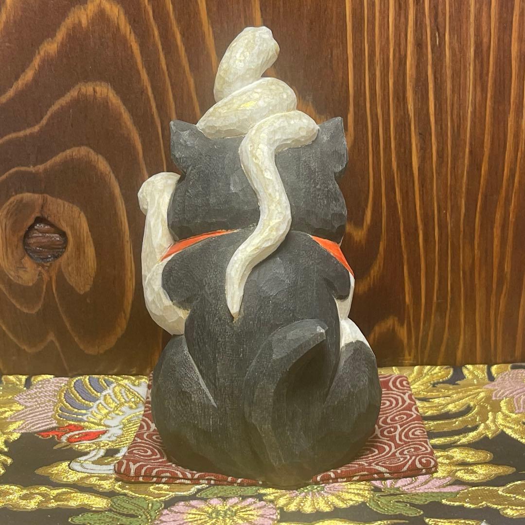 テコチチ【願いが叶う】財運を招く白蛇と猫｜井波彫刻 招き猫 楠 野中願児作