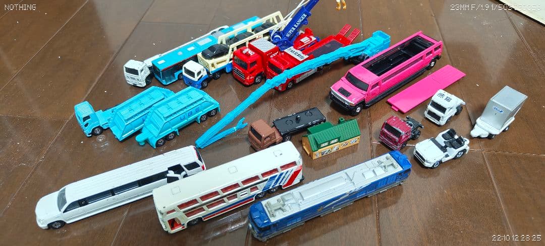 こ*)様 一応ジャンク扱い トミカ等々318台+おまけ　断捨離　まとめ売り