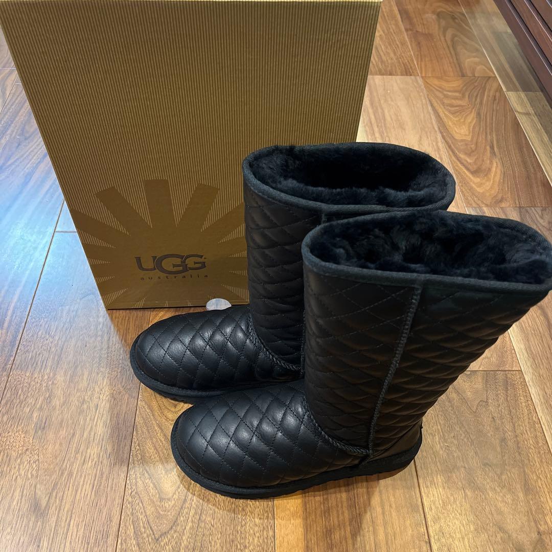 新品 UGG ブーツ
