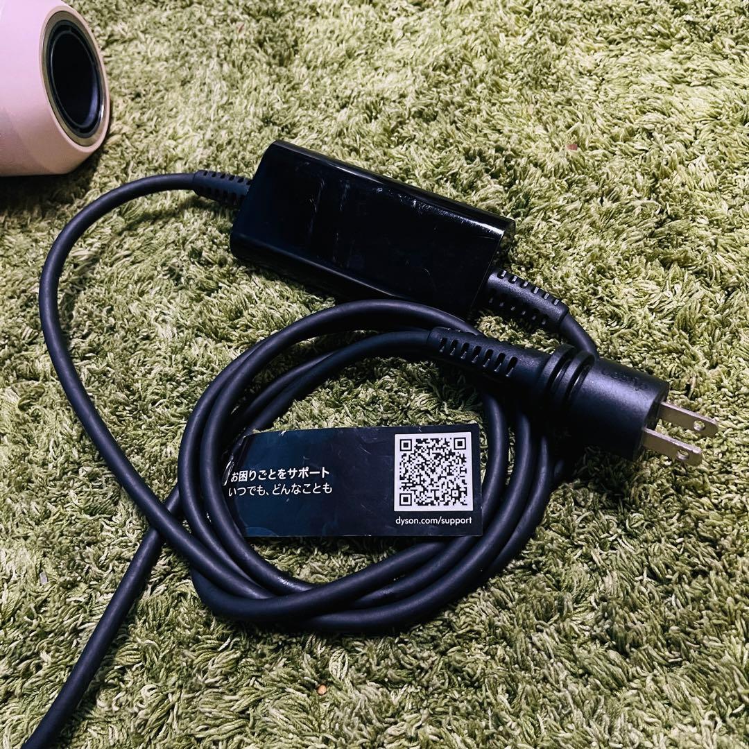 Dyson ヘアドライヤー HD16数量限定カラー さくらチェリー 。