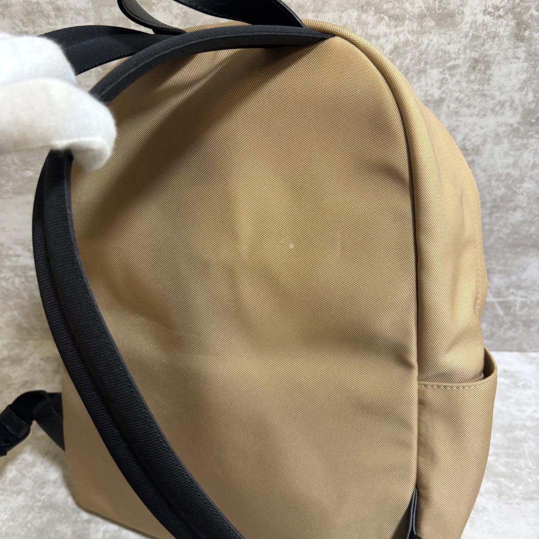 I188 良品✨ モンクレール　ピエリック　リュック　ベージュ　PC収納　大容量