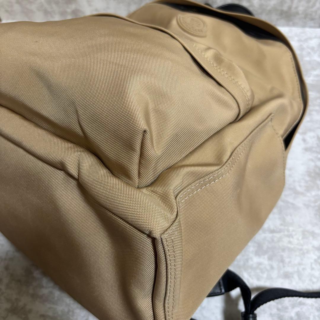 I188 良品✨ モンクレール　ピエリック　リュック　ベージュ　PC収納　大容量