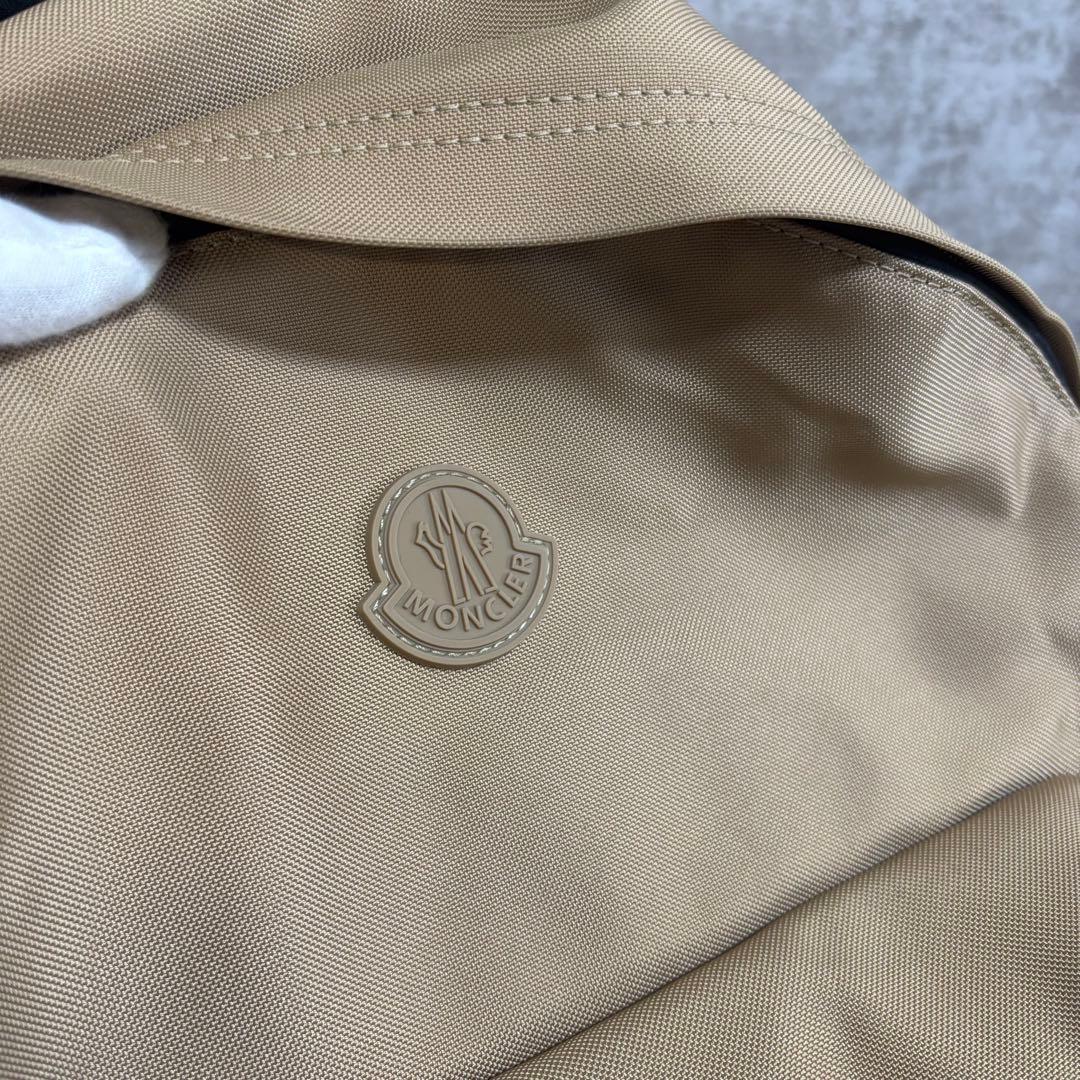 I188 良品✨ モンクレール　ピエリック　リュック　ベージュ　PC収納　大容量